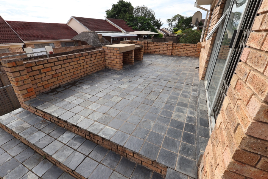 2 Bedroom Property for Sale in Beacon Bay Eastern Cape